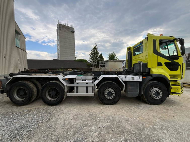 Renault Lander 450 8x4 5