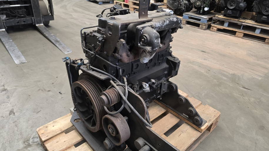 Perkins 1004-40T AK70383 6