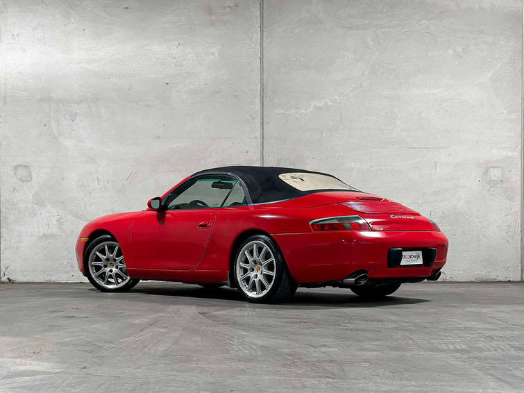 Porsche 911 996 Carrera Cabrio 4 3.4 16