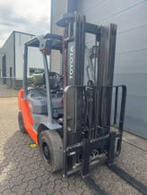 Toyota 8FGF25 2,5 ton LPG heftruck
