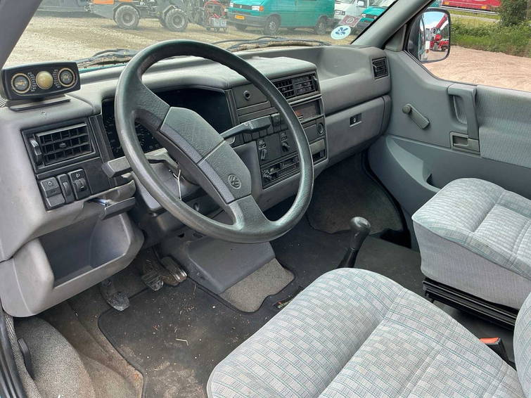Volkswagen 70X0B 7