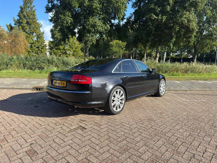 Audi A8 3.2 FSI Pro Line 2