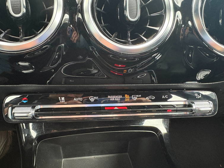 Mercedes-Benz A-klasse 180d Autom. Premium+ Widescreen BTW 21