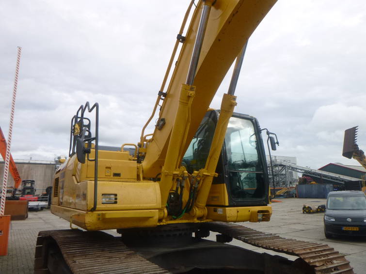 Komatsu PC360LC-11 9