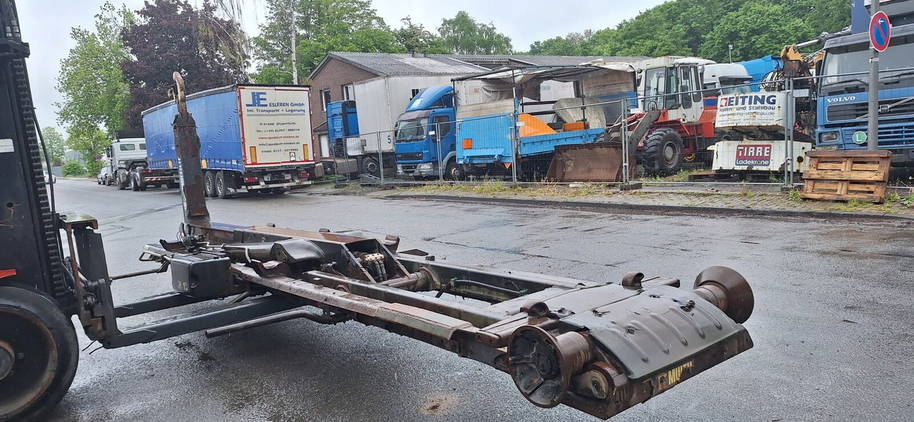 MULTILIFT Abrollkipper /Aufbau mit allen Zubehör 3