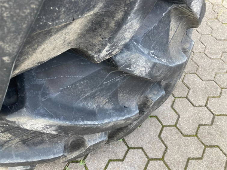 Trelleborg 2 Reifen 710/70 R38 4