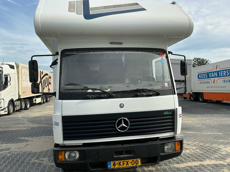 Mercedes-Benz 1114 7