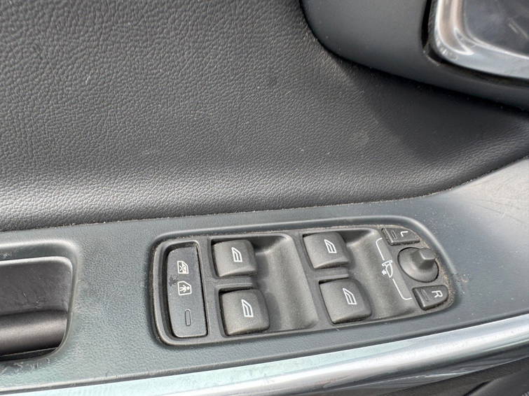 Volvo V60 Volvo D4 aut 190 PS 90807 Momentum 24