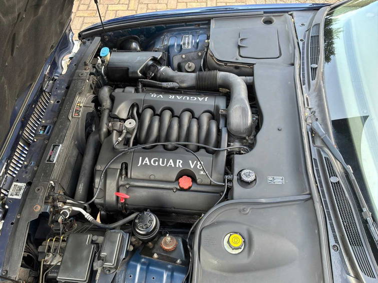 Jaguar XJ 3.2 V8 Executive 16