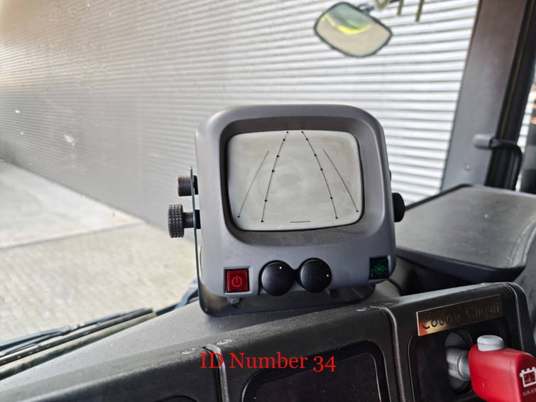 Scania P124C 420 4x4 Hauser 2000 Winde Wasserwerfer Lichtmast 26