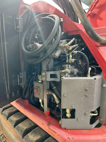 Hitachi ZX135 US 12