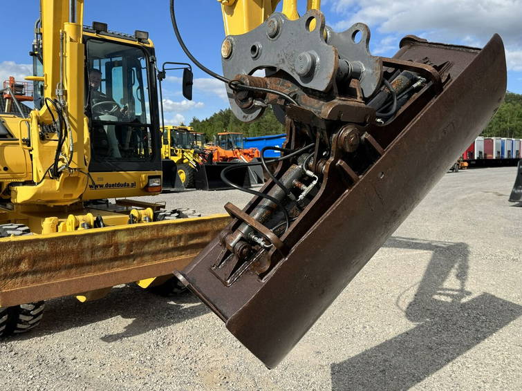 Komatsu PW98 MR 8 9