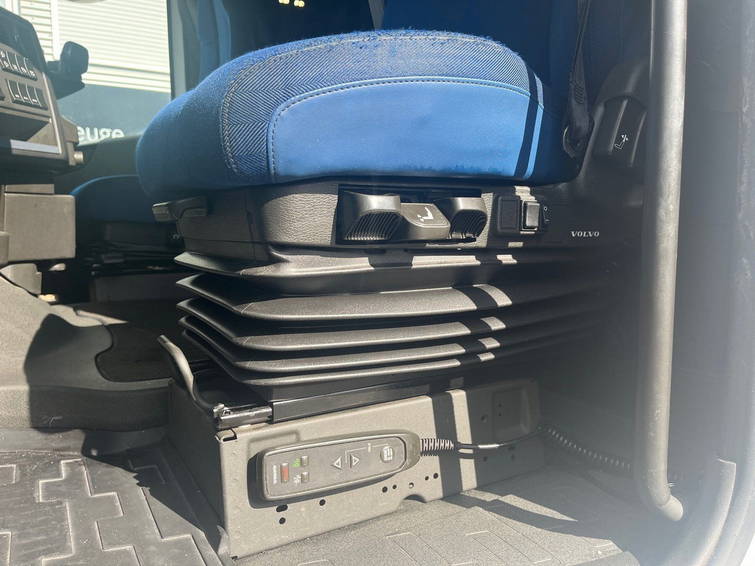 Volvo FH 500 GlobeXL Standklima Vollspoiler VEB+ Navi 17