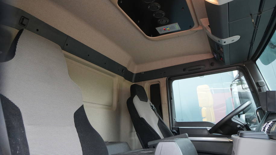 MAN TGS 49 49.500 10X8 Tipper 219.400km 6