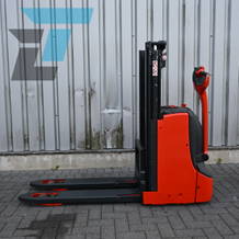 Linde D06 Elektrische stapelaar
