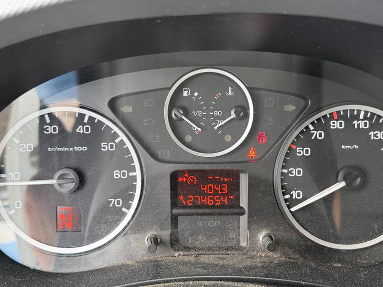 Peugeot Partner 122 1.6 e-HDI L2 XT Automaat Marge 3 persoons 7