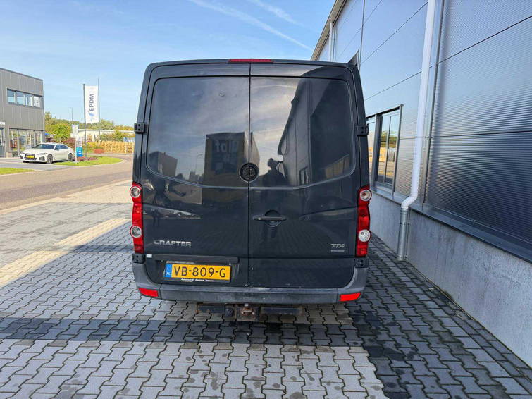 Volkswagen Crafter 32 2.0 TDI L2H2 8