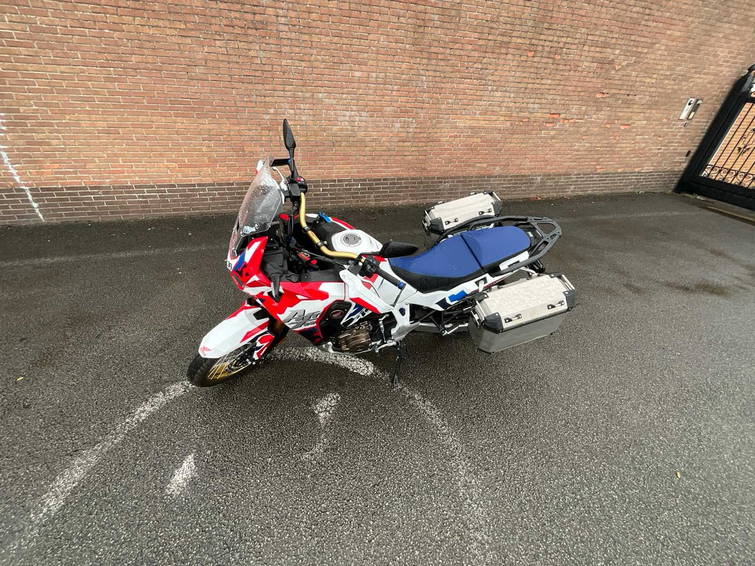 Honda Afrika Twin Adventure Sport CRF. 1100A4 18
