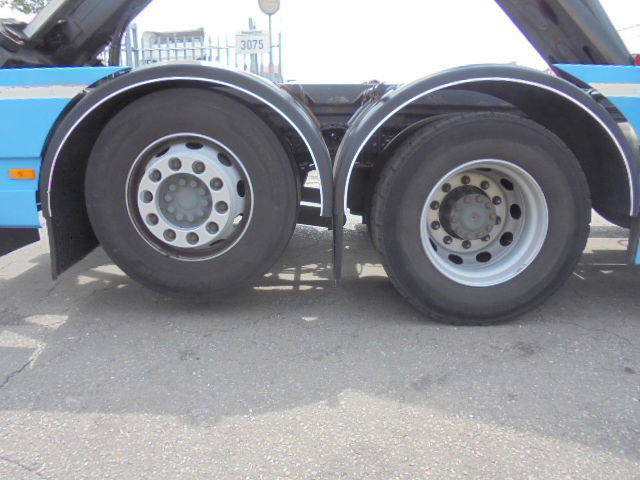 Mercedes-Benz Antos 2733 23