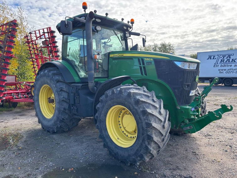 John Deere 7250R Traktor John deere - 2014 GPS 8