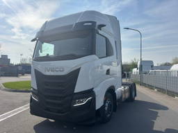 Iveco S-WAY 500 Retarder Doppel Tank Standklima E6