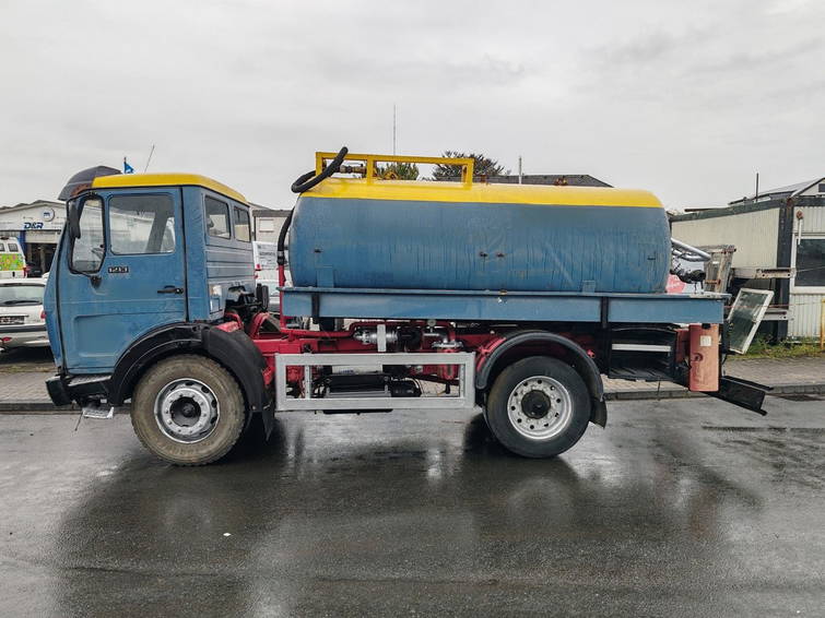 Mercedes-Benz SK 1213 / Tankwagen / Manual / 6500L 12