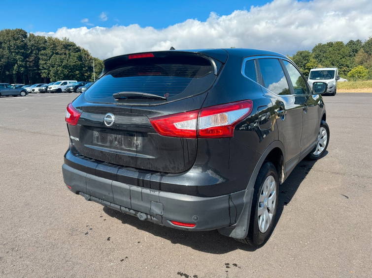 Nissan Qashqai DIG-T 6 M/T 116 PS 47932 Visia 5