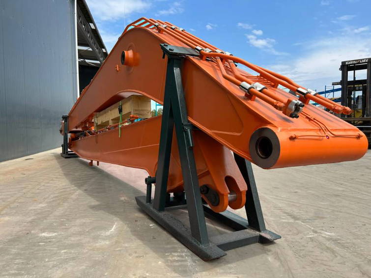 Hitachi ZX210 18m Set Long Reach Equipment 2