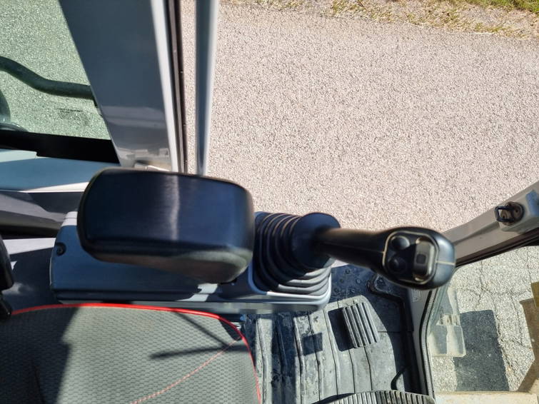Takeuchi TB 230 18