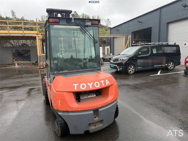 Toyota 7FD45 02-7FD45 forklift 11