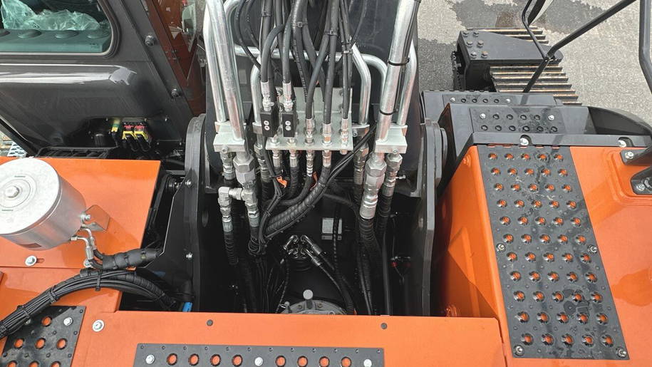 Hitachi KMC380S-7 9
