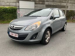 Opel Corsa sedan