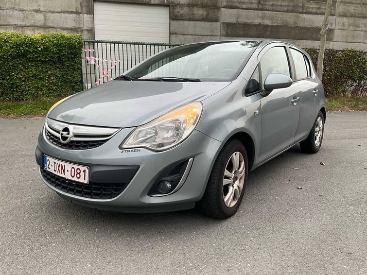 Opel Corsa sedan 1
