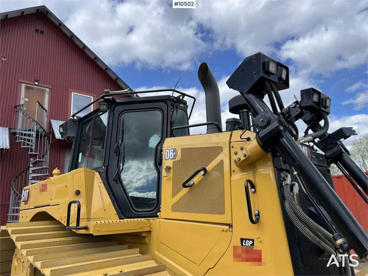 Caterpillar D6XE LGP Bulldozer 26