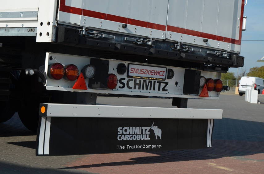 Schmitz Cargobull 2021 / Izoterma / BOX / OŚ POD. / SAF/ LED /5353 10
