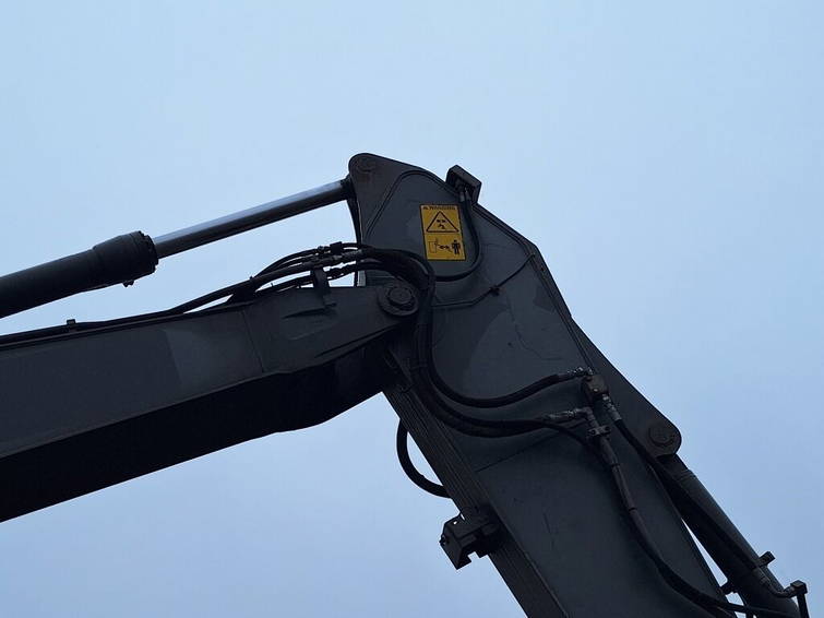 Volvo EC210C L Bandgrävare Volvo EC210Cl med tiltrotator 11