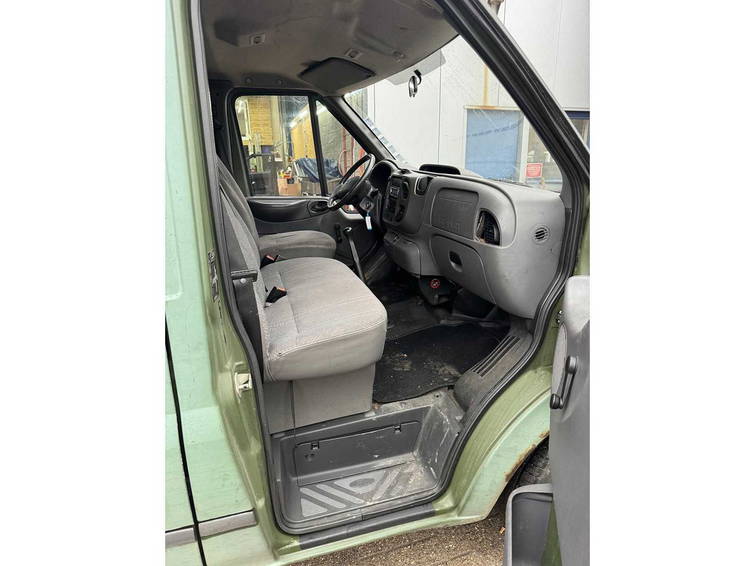Ford Transit 11