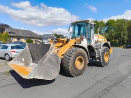 Liebherr L544 Radlader / 11.191h / 2plus2