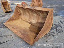 83" Ditching Bucket