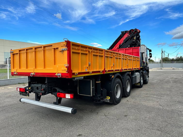 Renault 8X4 Palfinger 78002 + JIB 7
