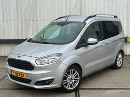 Ford Tourneo Courier 1.0 Titanium