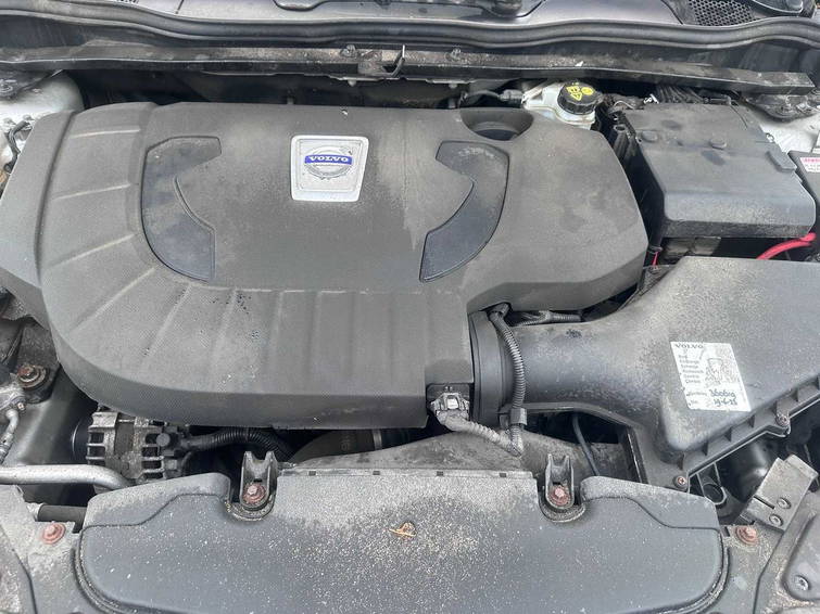 Volvo V40 2.0 D3 Momentum 19