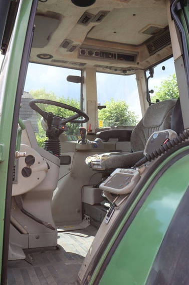 Fendt Farmer 411 Vario 27