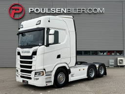 Scania S560 6x2 with hydraulic system for tipper and walkingfloor