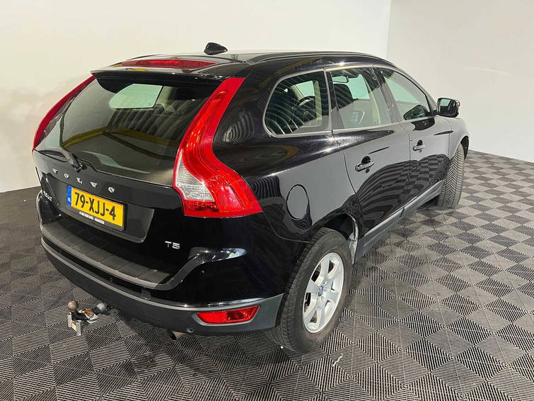 Volvo XC60 2.0 T5 Kinetic 9