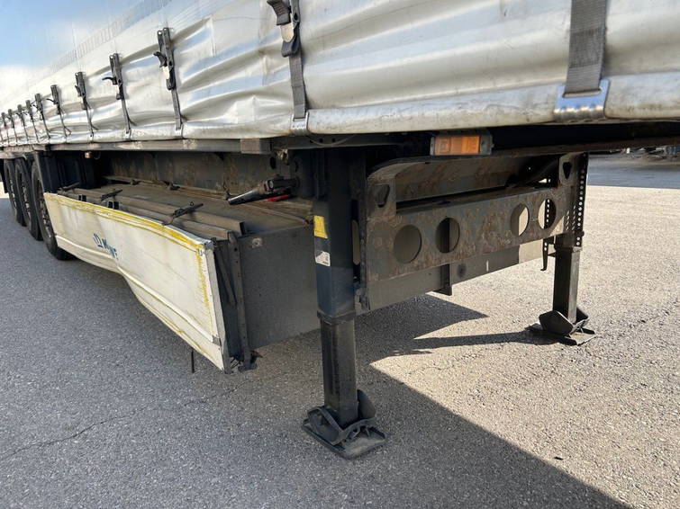 Krone SD Tautliner, Edscha-Verdeck, BPW-Achsen, 11