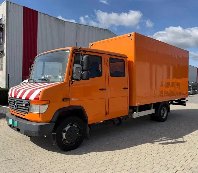 Mercedes-Benz Vario 814 1
