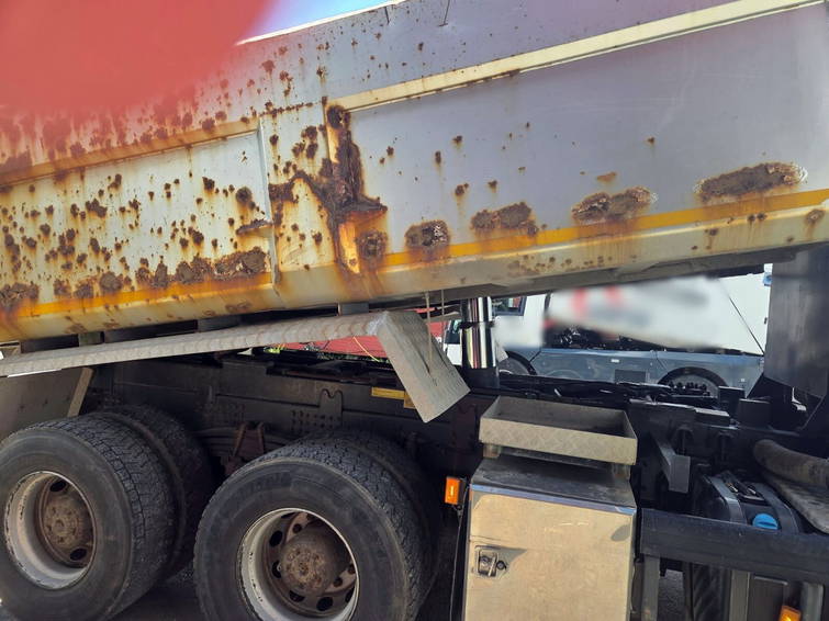 Scania R620 6x4 Full Steel Retarder 2