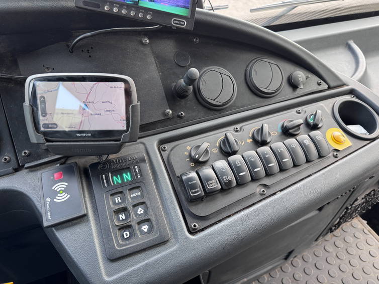 Renault D 6x2 320PK Retarder Open-Laadbak 90.528km 23