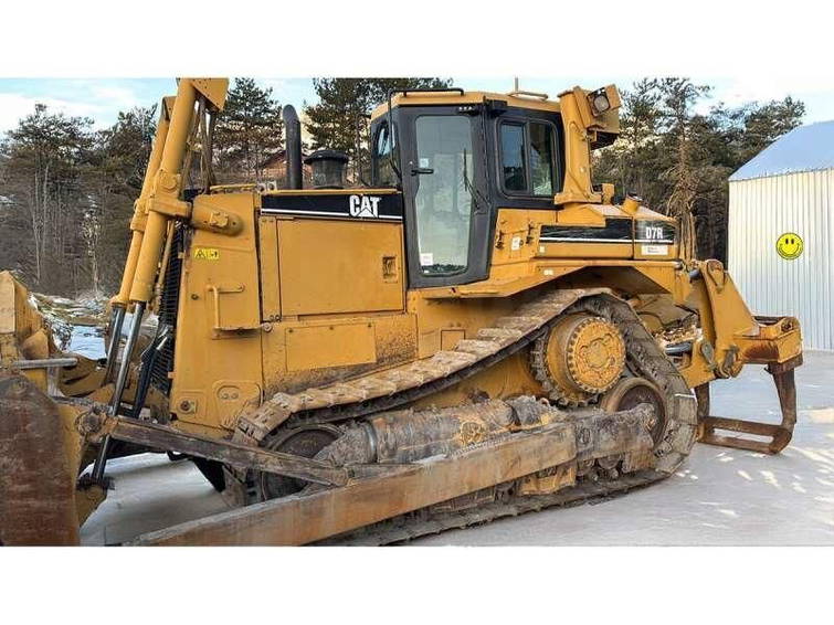 Caterpillar D7R 2